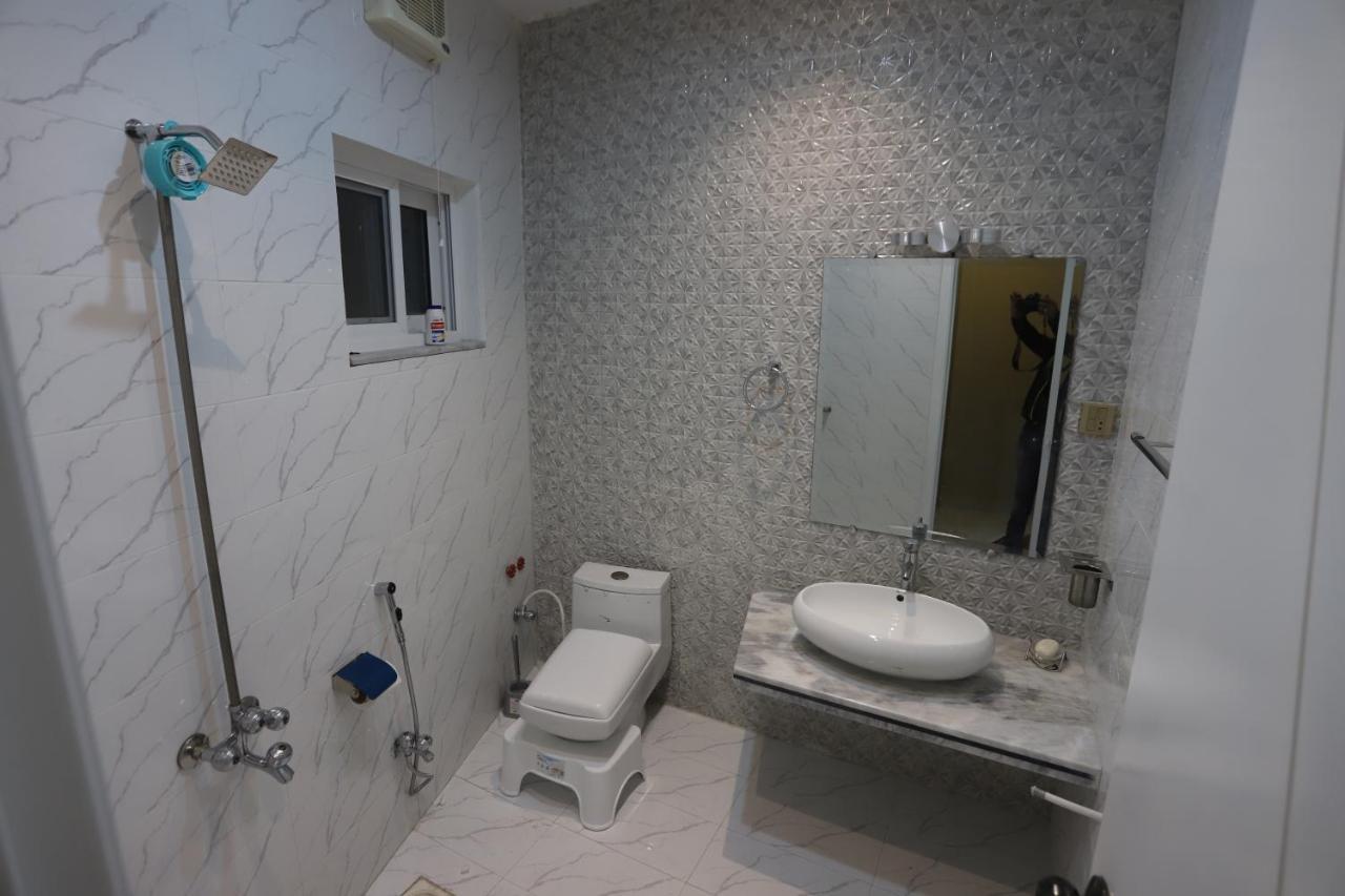 Aloche Apartments Murree Bagian luar foto