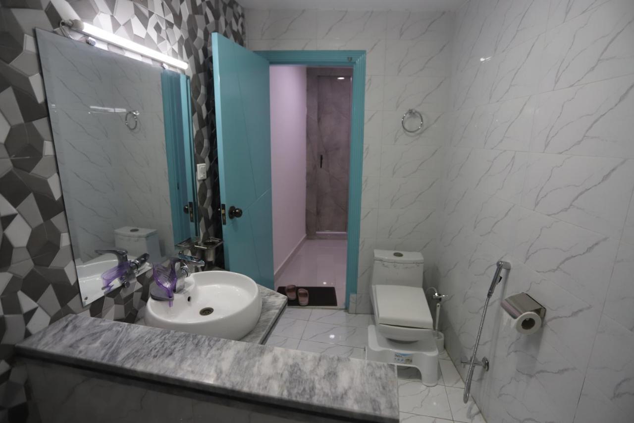 Aloche Apartments Murree Bagian luar foto